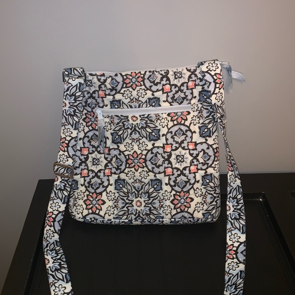 Vera Bradley Crossbody and Wallet Set - Picture 3 of 7